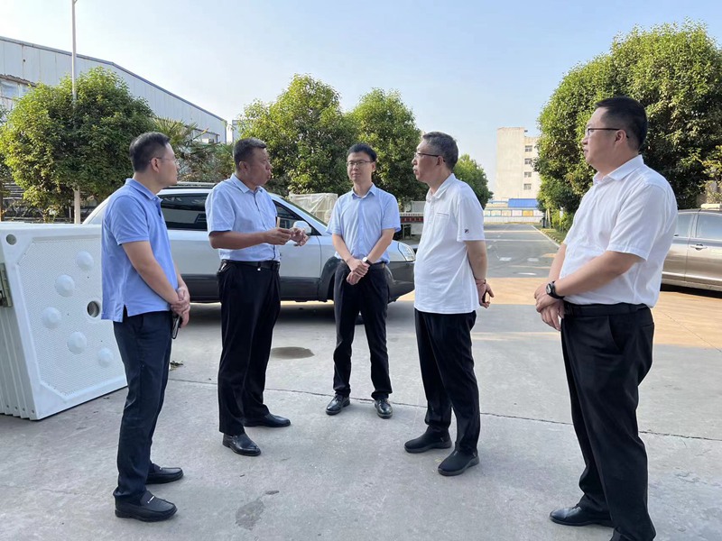 焦作市吳副市長(zhǎng)一行蒞臨農(nóng)達(dá)孟州廠區(qū)調(diào)研(圖1)
